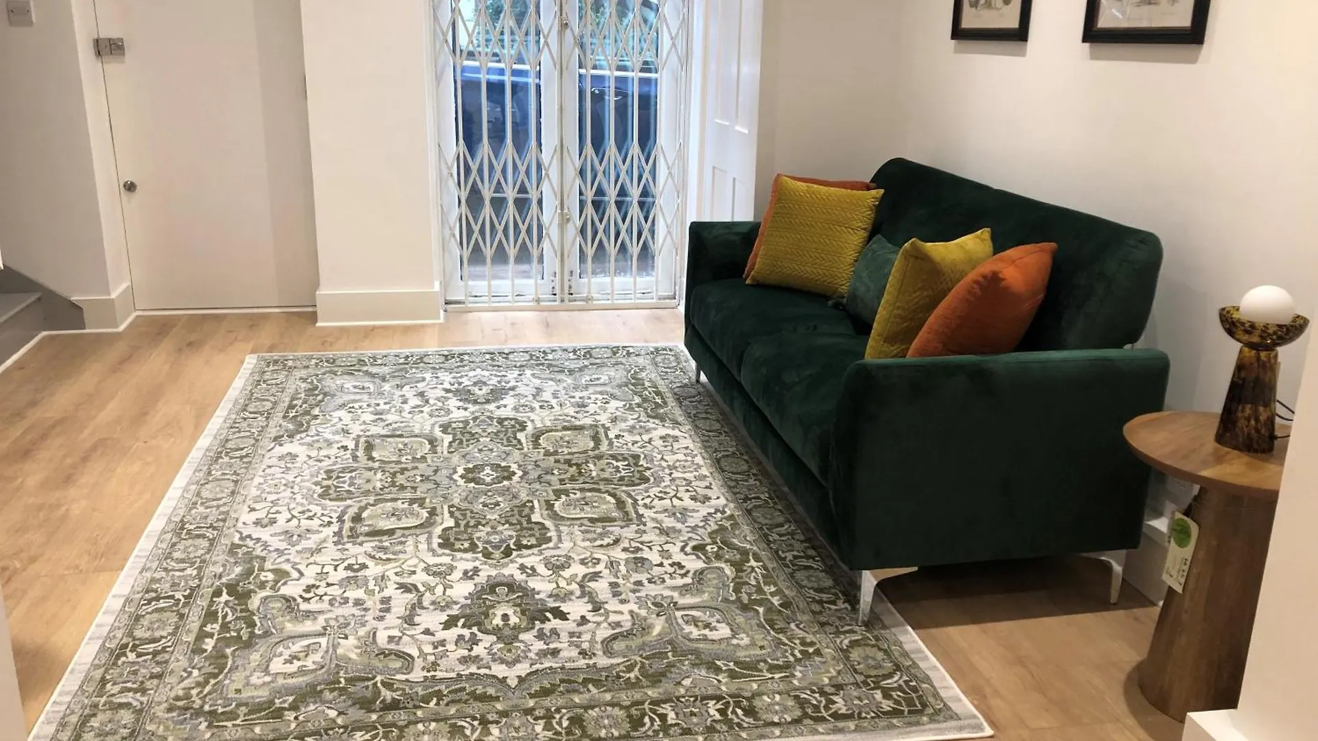 2Bd Mews House, Wanstead Villa London United Kingdom