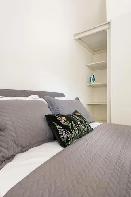 2Bd Mews House, Wanstead Villa London United Kingdom
