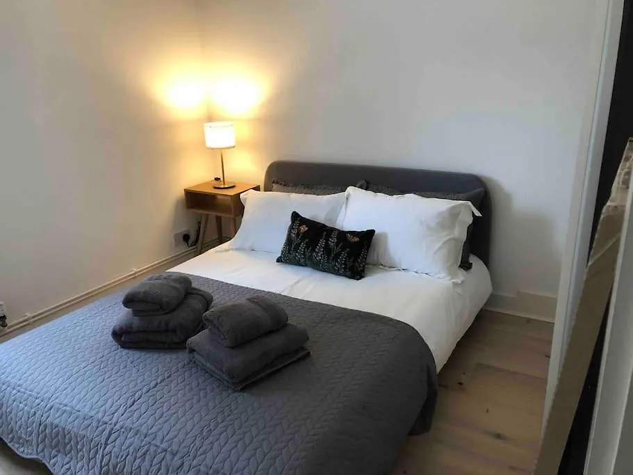 2Bd Mews House, Wanstead Villa London United Kingdom