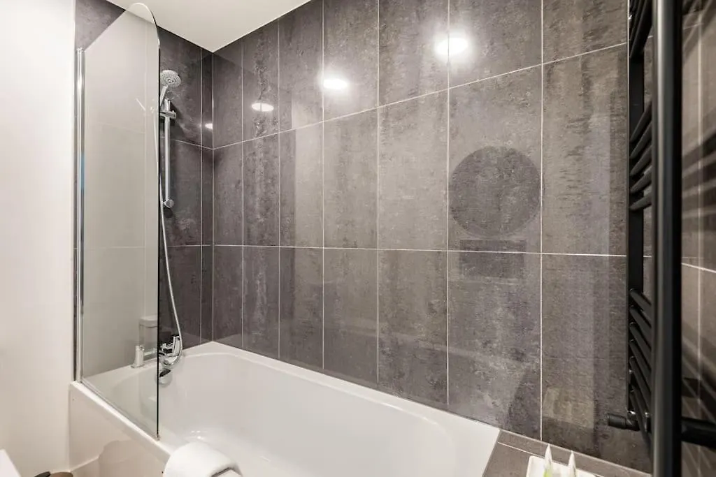 2Bd Mews House, Wanstead Villa London United Kingdom