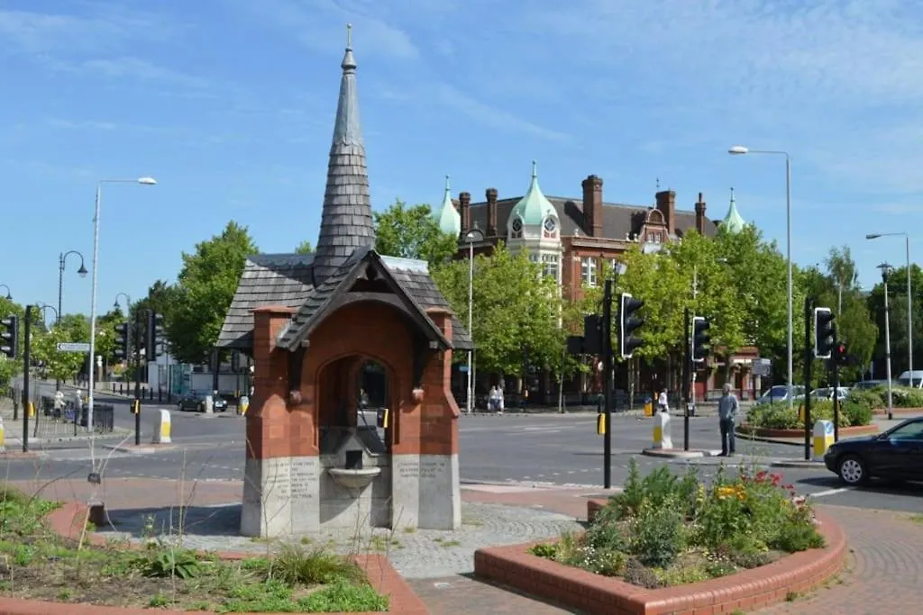 Holiday home 2Bd Mews House, Wanstead Villa London